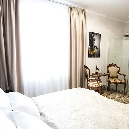 Pensjonat Janova 4*