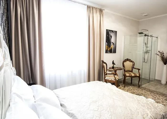 Pensionat Janova 4*
